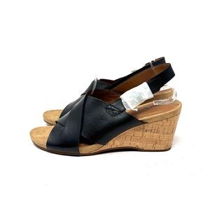 NEW Easy Spirit Sandals